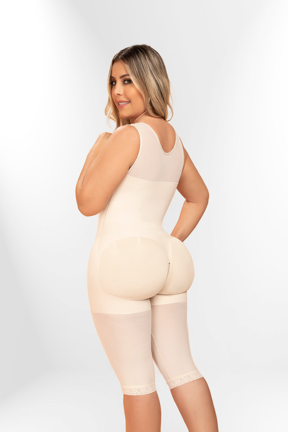 FAJA LARGA 093 - ALTA COMPRESIÓN, CON BRASIER Y ESPALDA CUBIERTA